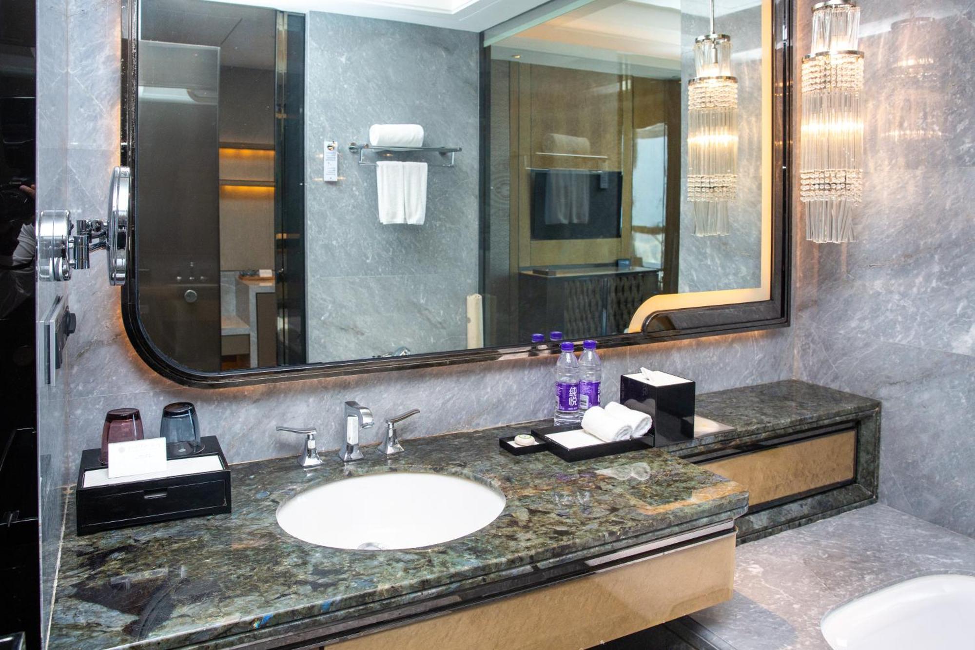 Hotel Pullman Yantai Center Zewnętrze zdjęcie