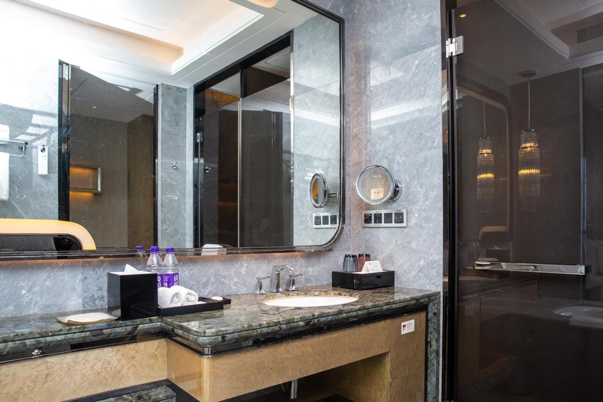 Hotel Pullman Yantai Center Zewnętrze zdjęcie
